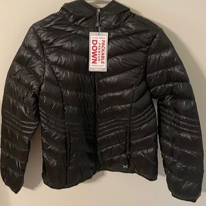 Xersion packable down jacket. Size small.
